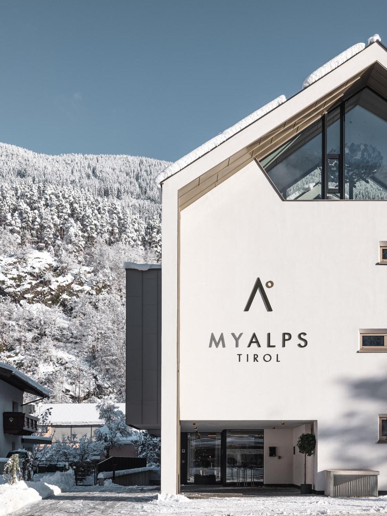 Appartement Myalps Tirol Inklusive Sky- Wellness à Oetz Extérieur photo